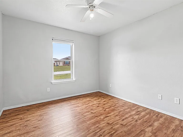 1309 Marlee Cir — Photo 24