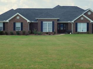 198 Rivendale Dr, Columbus, MS 39702