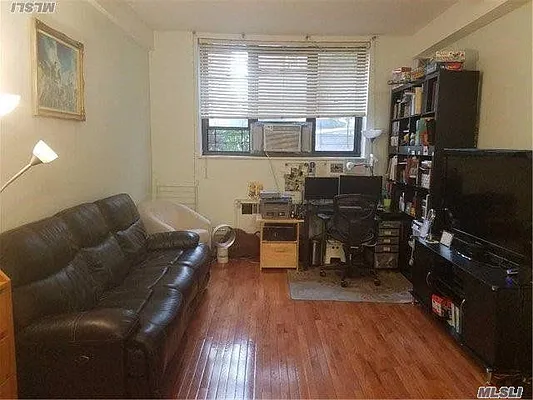 Sold by Benjamin Realty Since 1980 | media 20