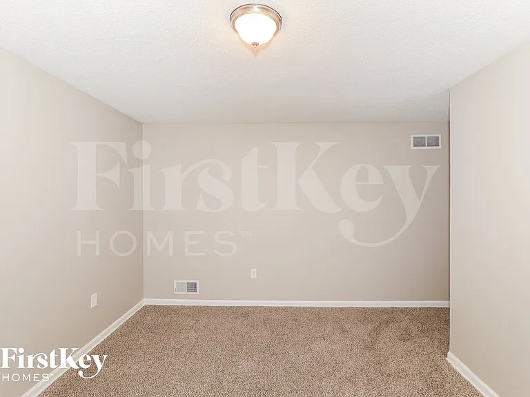6901 Aspenhill Dr — Photo 12