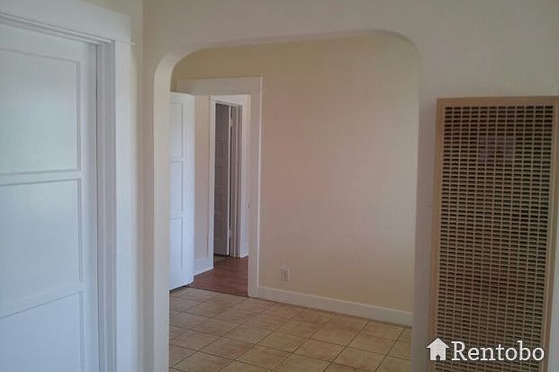2nd image of 3752 Euclid Ave