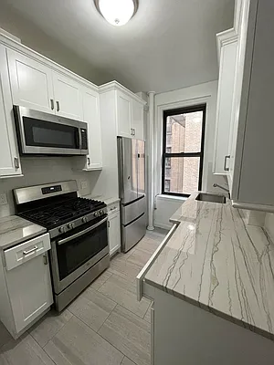 Rented by Brown Harris Stevens | media 6