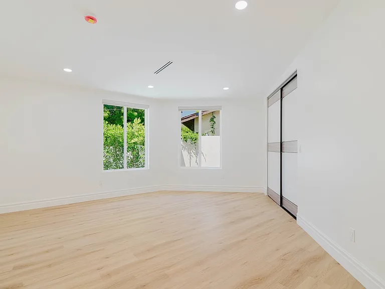 9010 Dempsey Ave — Photo 19