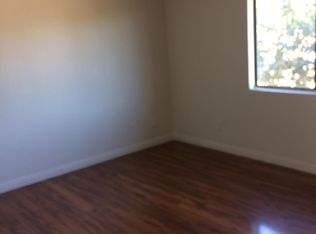 577 Rose Ct APT 3, Waterford, CA