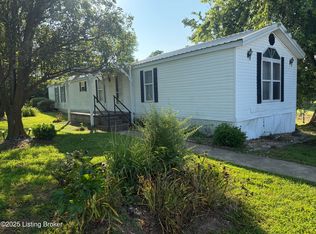 605 Solitude Rd, Coxs Creek, KY 40013