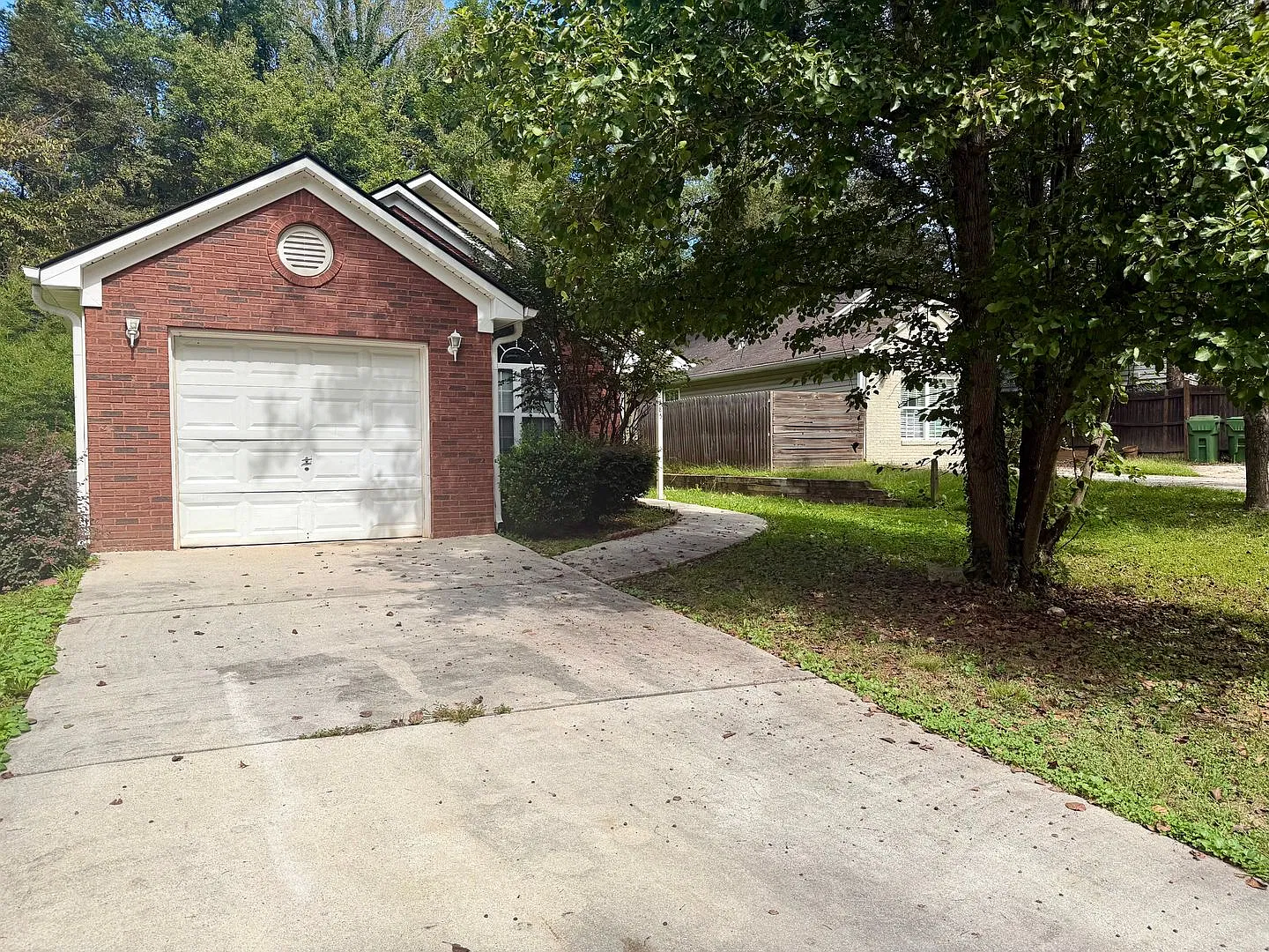 Beautiful 3 bedroom home located in Atlanta — Photo 3