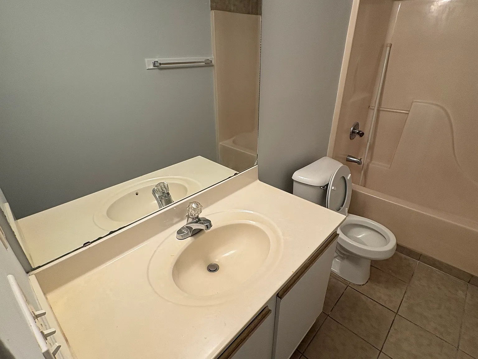 255 Beech St — Photo 3