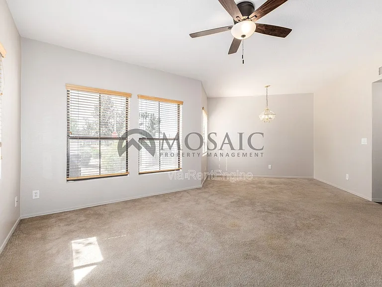 280 S Elizabeth Way #27 — Photo 11
