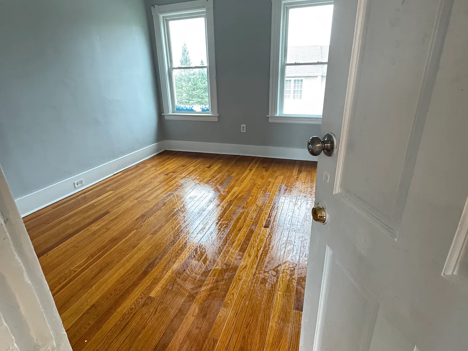 3 bed, 1250 sqft, $2,200 — Photo 4