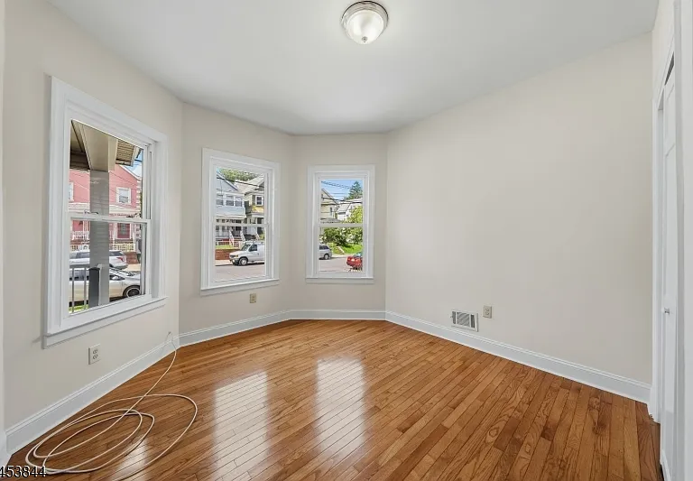 136 Elm St #1 — Photo 8