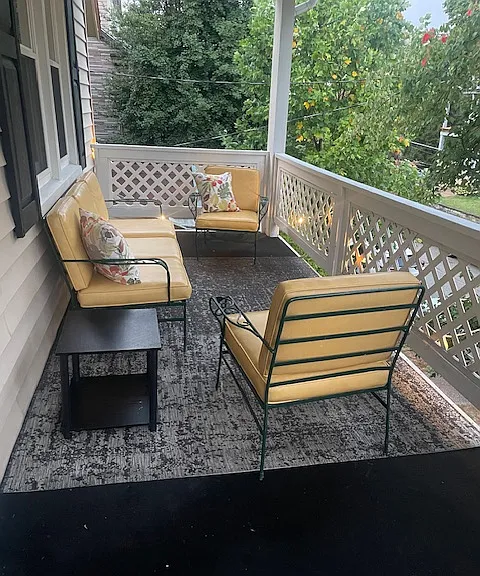 Daytime picture of Covered Patio