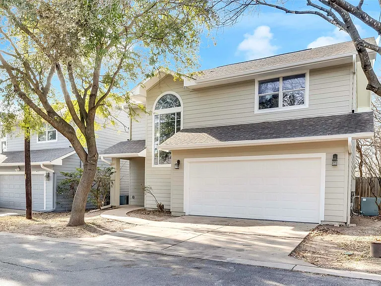 7312 E Ben White Blvd #6 — Photo 1