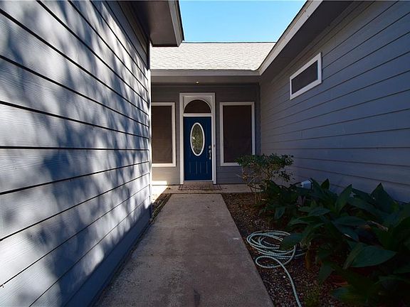 4th image of 12607 Deer Falls Dr