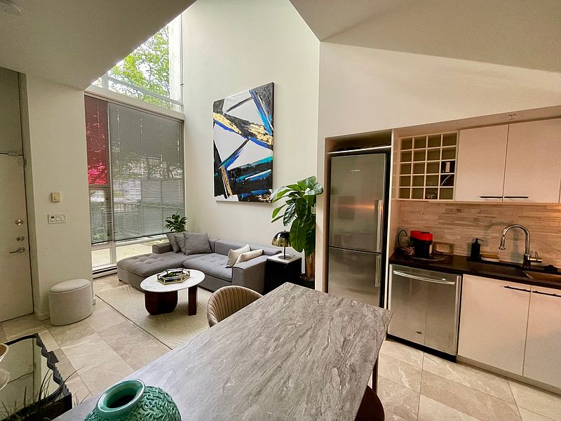 Vancouver Townhouse for rent - 2 Bedrooms — photo 7