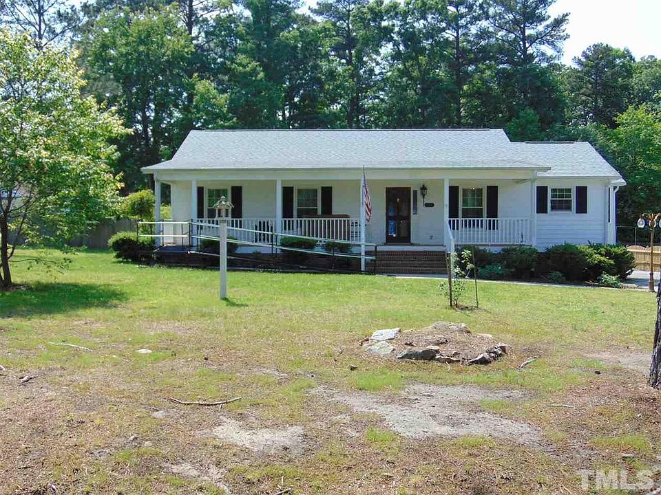 1st image of 114 Rock Creek Cir