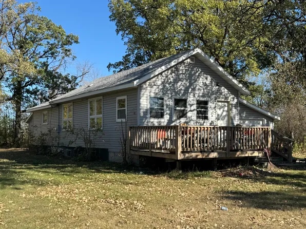 623 E Adams Ave, Mahnomen, MN 56557