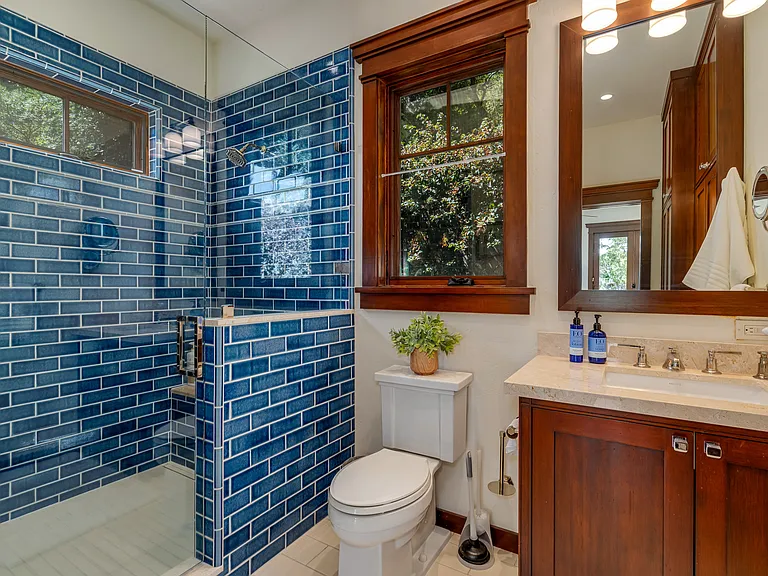 1599 S Whitehall Ln — Photo 10