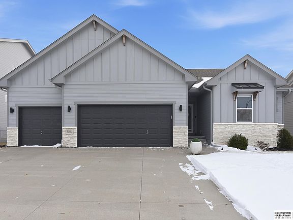 2nd image of 17013 Centennial Rd