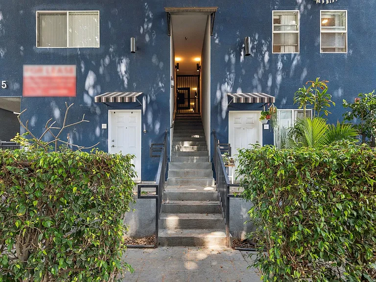 1015 2nd Street — Photo 3