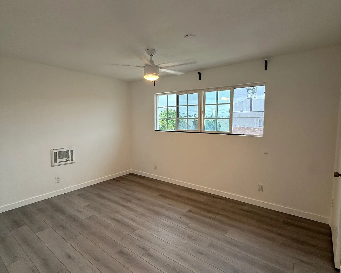 2 bed, 1.5 bath, 1100 sqft, $2,600 — Photo 4