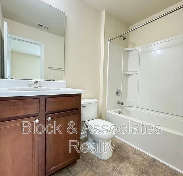 8527 Quarton Dr — Photo 19