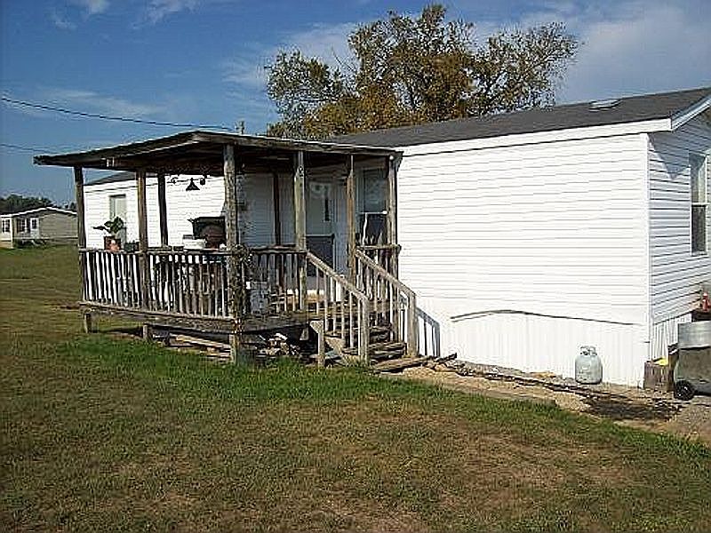 1st image of 68 Jeffrey Ct