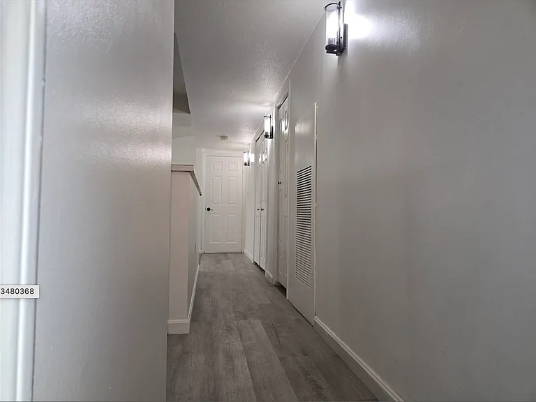165 Cottage St #706 — Photo 5