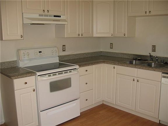 2nd image of 4418 36th St APT 2