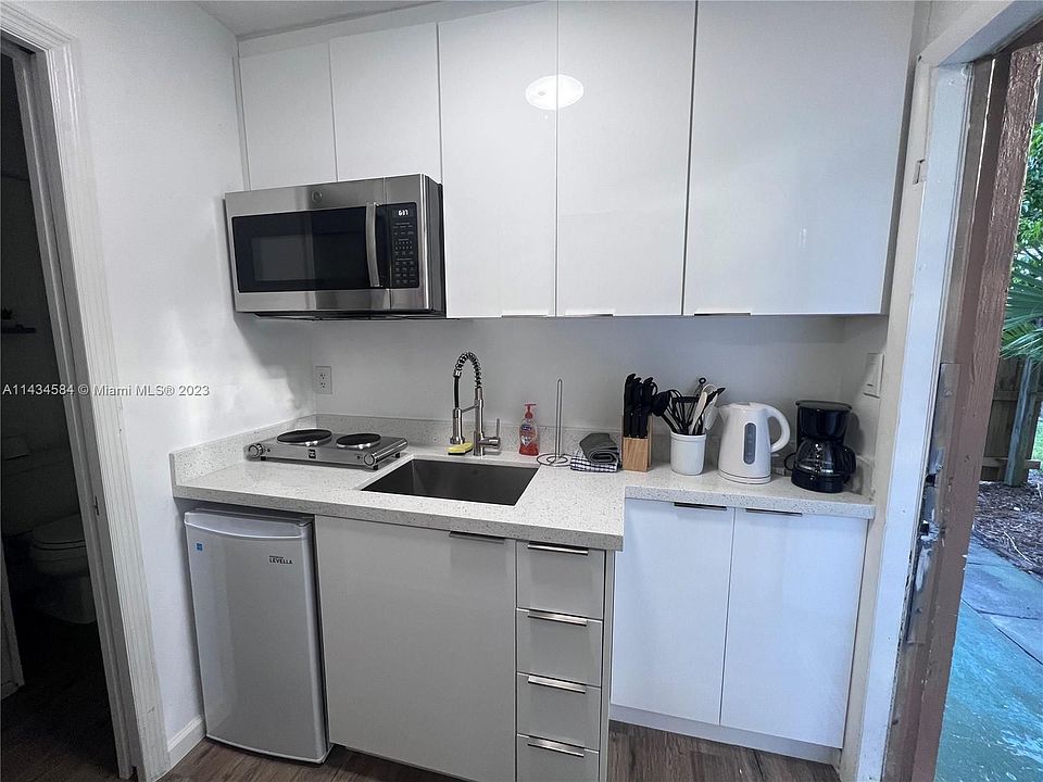 1st image of 2008 Pierce St #5