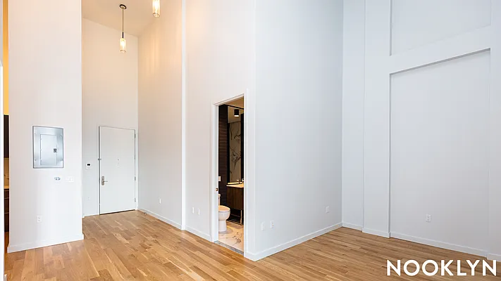 Rented by Nooklyn NYC LLC | media 73