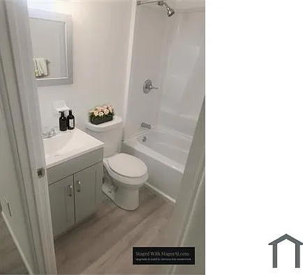 238 S Wayne Ave #12 — Photo 3