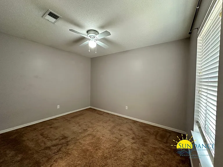 6 Shamrock Dr — Photo 11