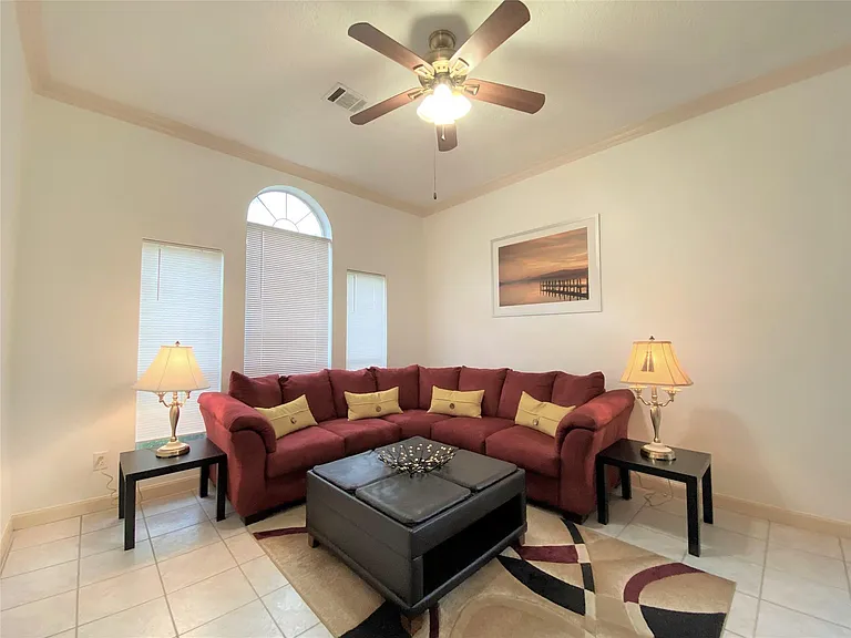 6918 Springcrest Ct — Photo 4