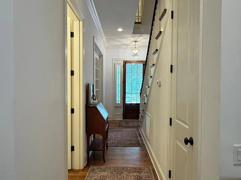 3015 Viscount St — Photo 10