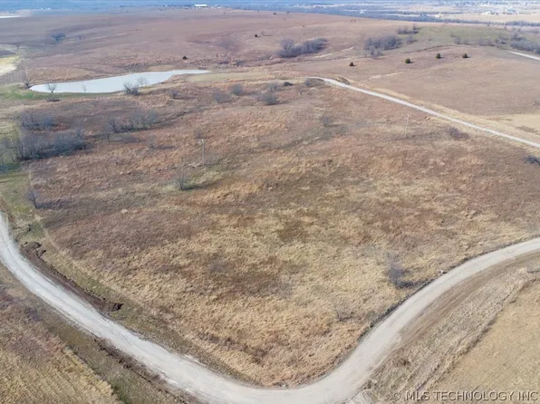 13720 N Sandstone Ave, Skiatook, OK 74070