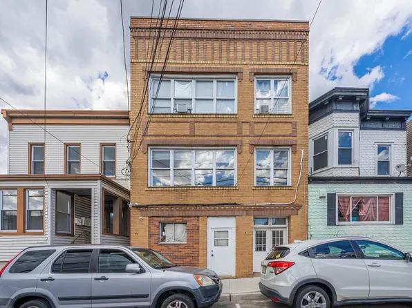 598 67th Street image 15 of 22