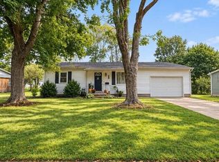 1506 N Truman St, Robinson, IL 62454