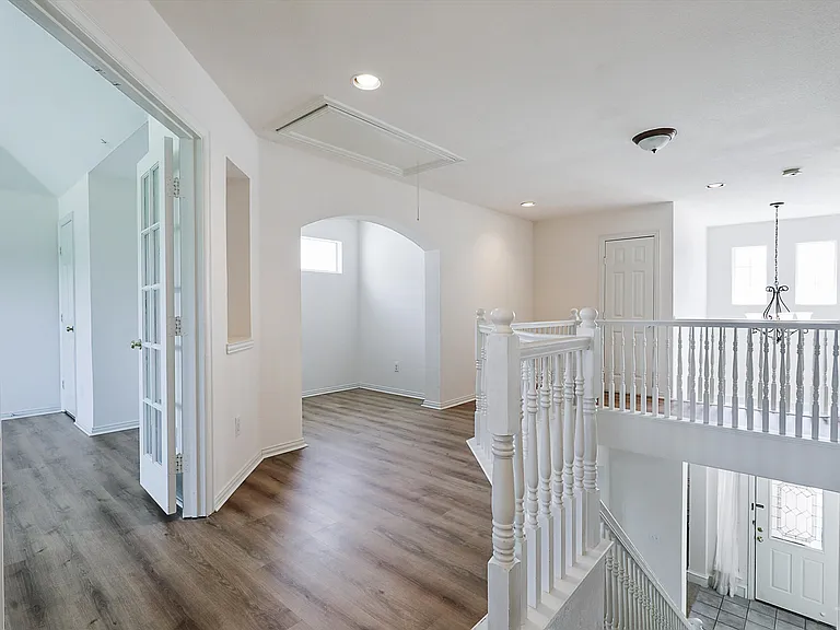 9233 Dark Forest Dr — Photo 24