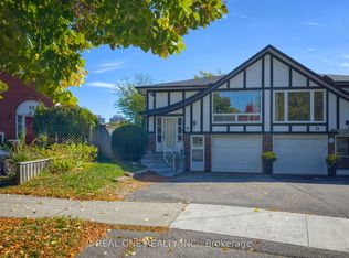 27 Tuscarora Dr, Toronto, ON M2H 2K4