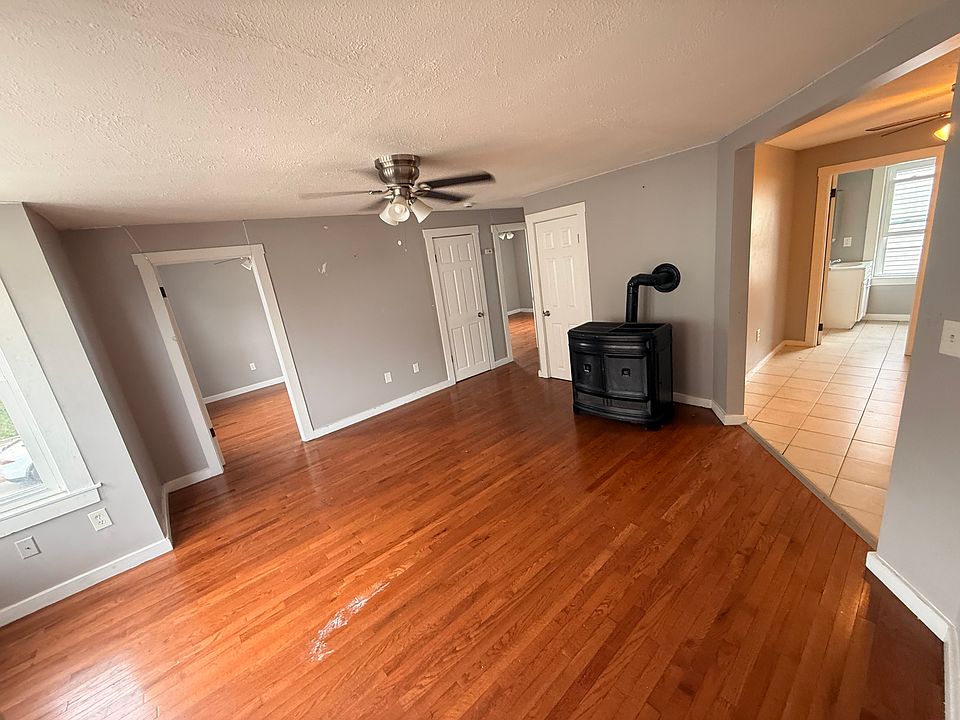 1st image of 139 Pitman St #2E