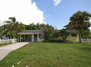 221 SE 34th Ave, Boynton Beach, FL 33435