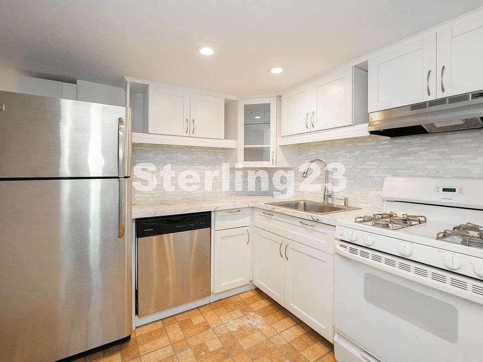 1st image of 20-39 47th St #1