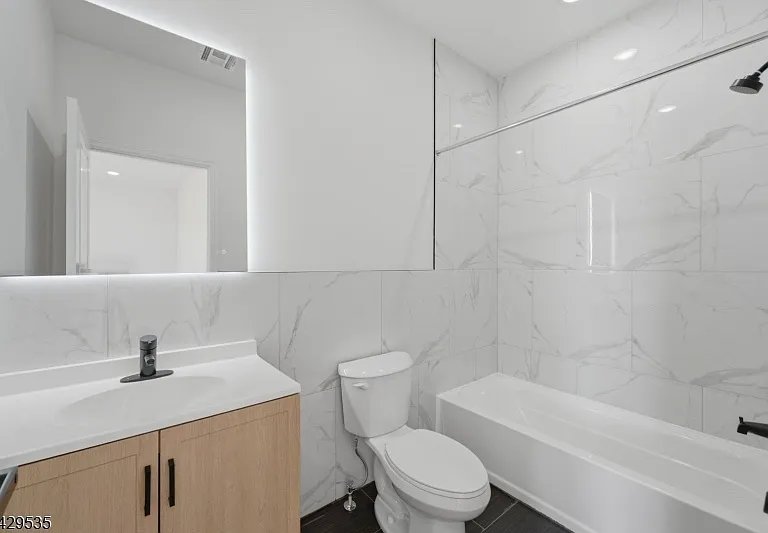 68 Sherman Ave #2 — Photo 10