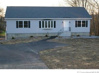 10 Croydon Ct, Waterford, CT 06385