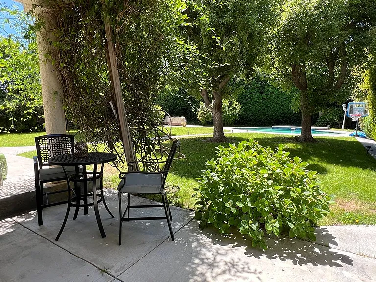 4751 Haskell Ave — Photo 11
