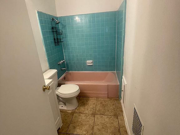 4th image of 44518 Date Ave #44518