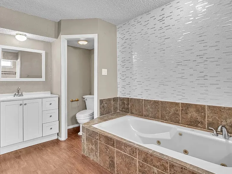 611 Wilson Ct — Photo 15