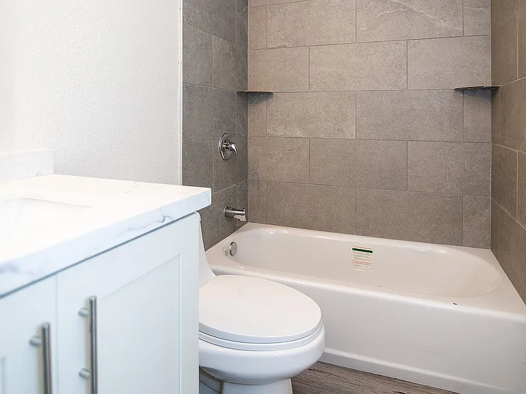 9175 Campina Dr #7 — Photo 5