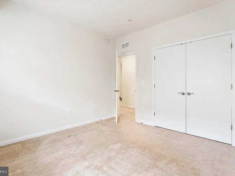 20532 Milbridge Ter — Photo 20