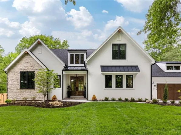 8000 Belinder Rd, Leawood, KS 66206